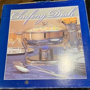 Stainless steel 4 quart chafing dish with glass lid and lid holder